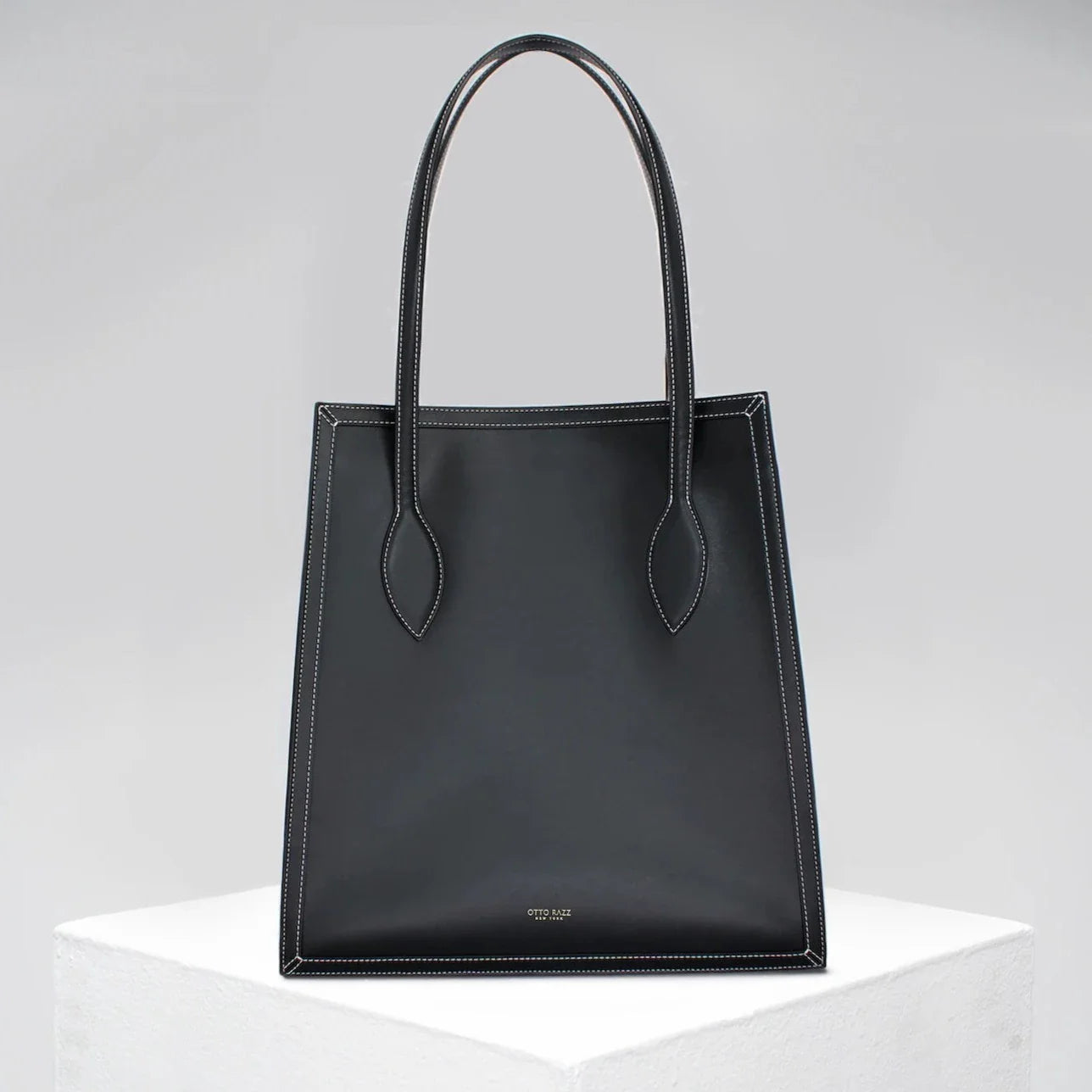 Kenmare Bag In Smooth Black Apple Leather (WIZWID)