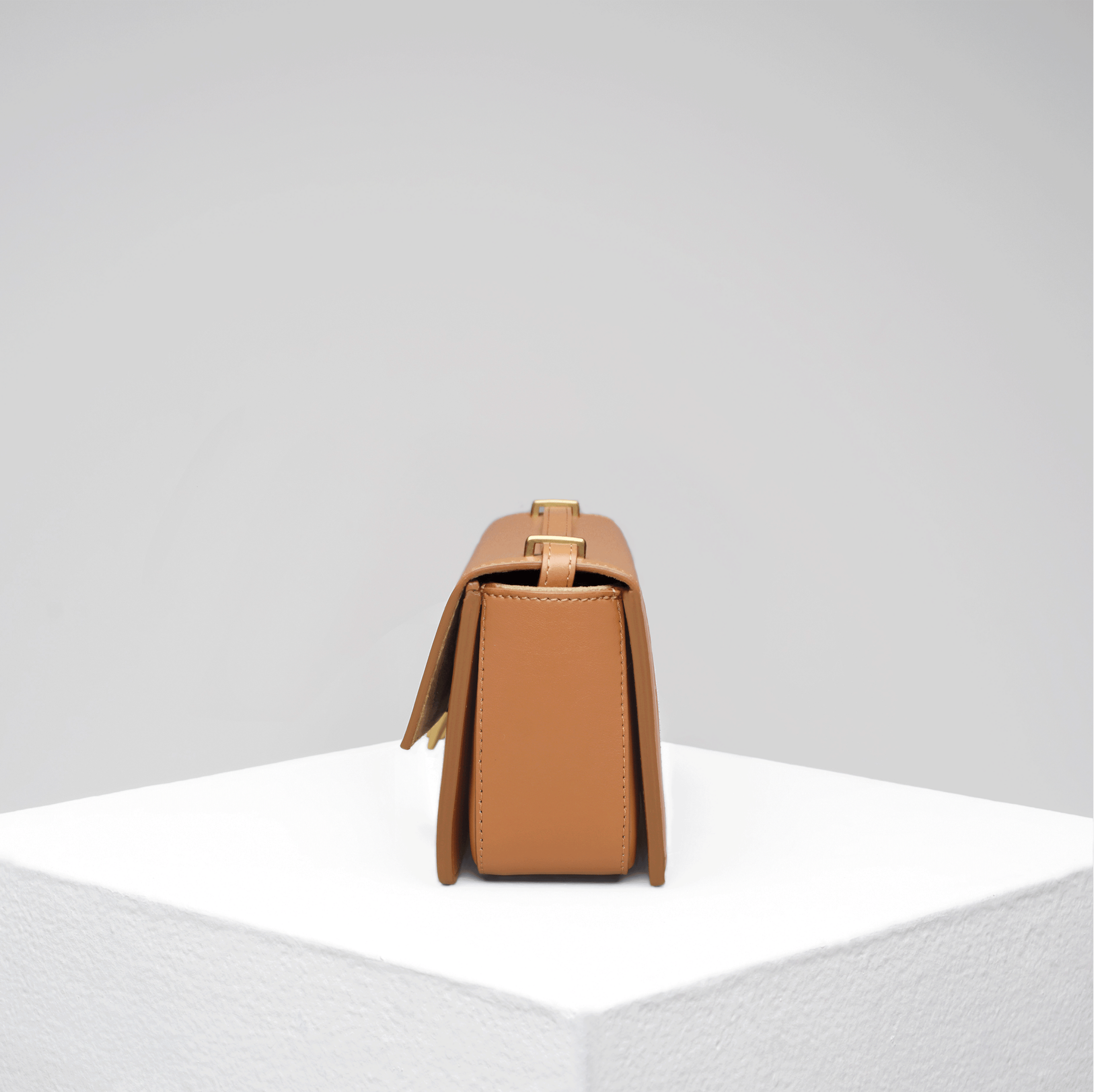 Lexington Bag In Smooth Tan Apple Leather