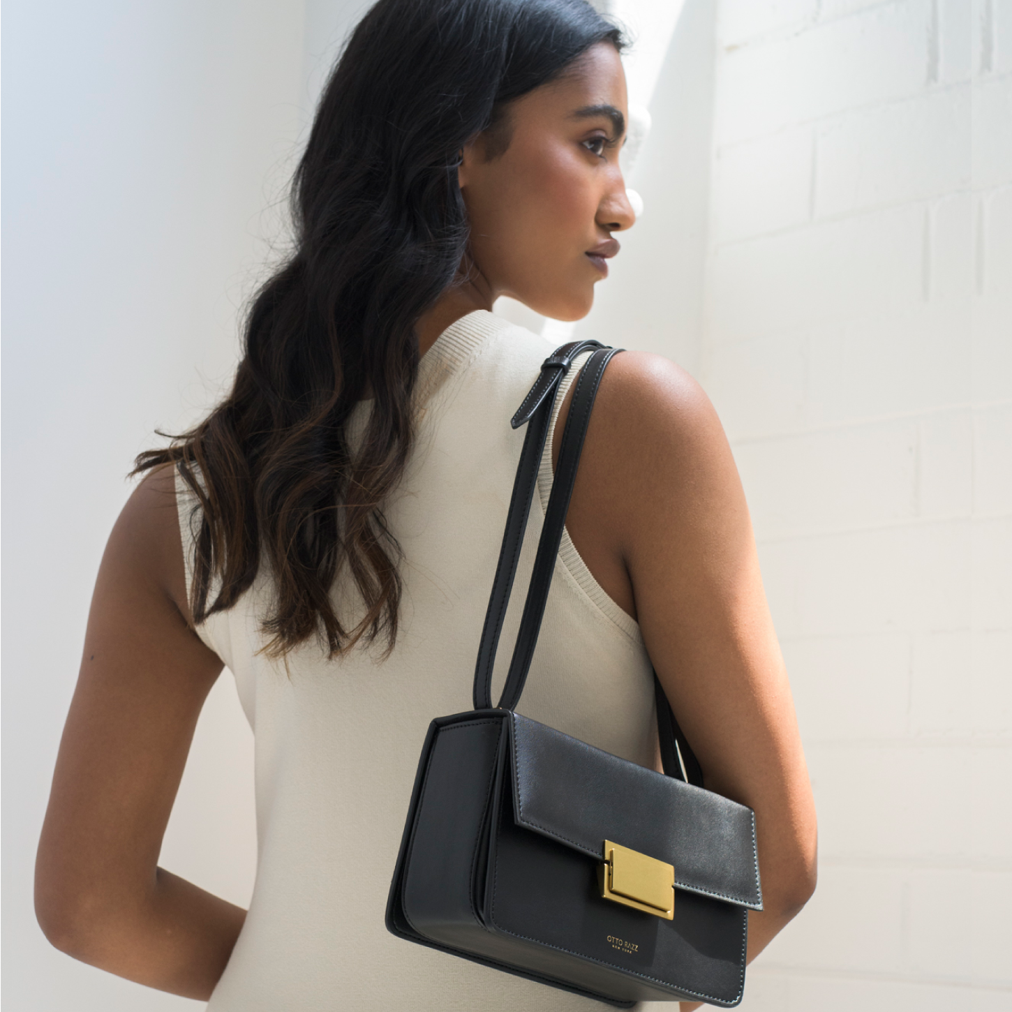 LEXINGTON BAG IN SMOOTH APPLE LEATHER