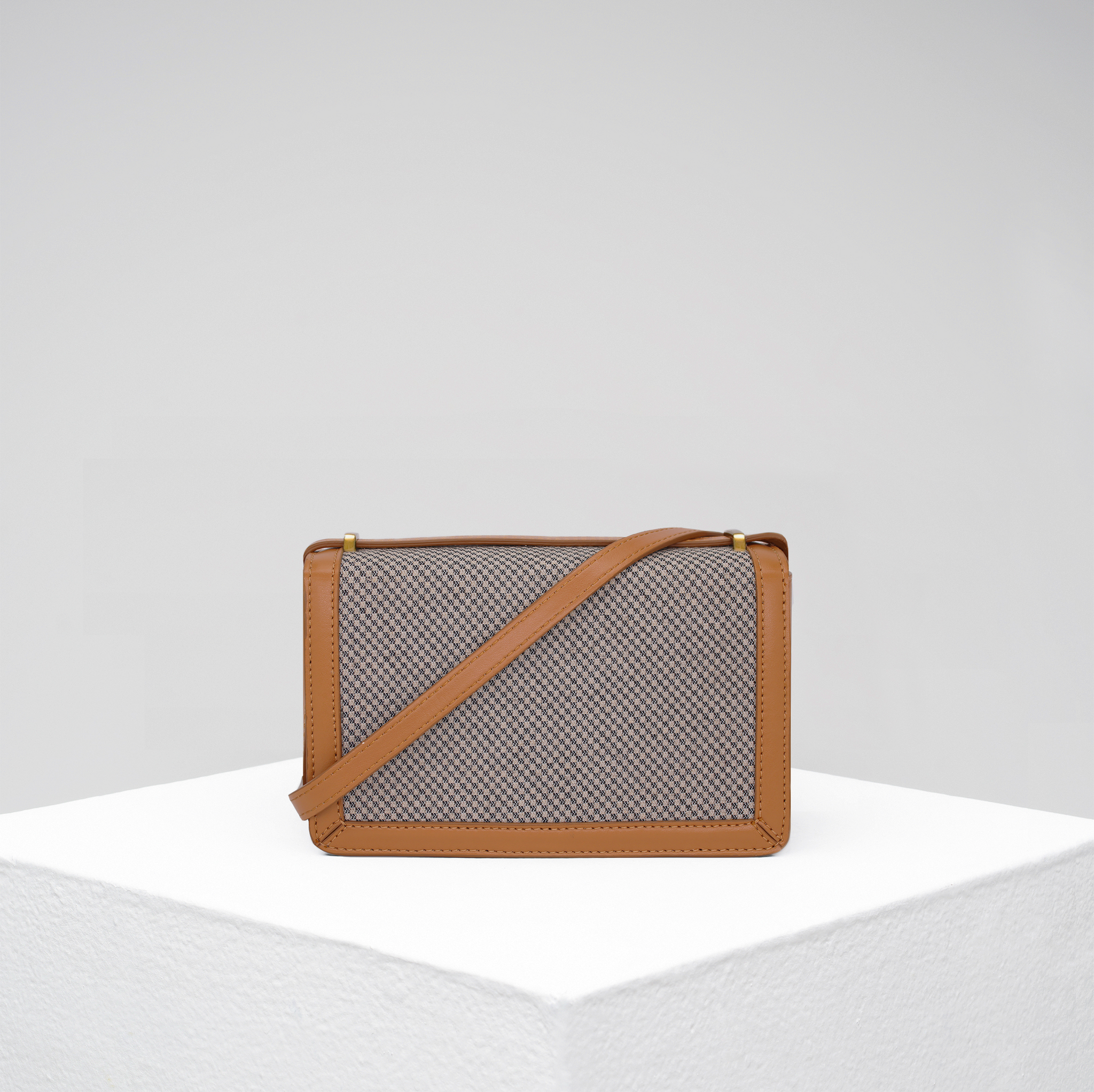 LEXINGTON BAG IN SMOOTH TAN APPLE LEATHER AND CANVAS